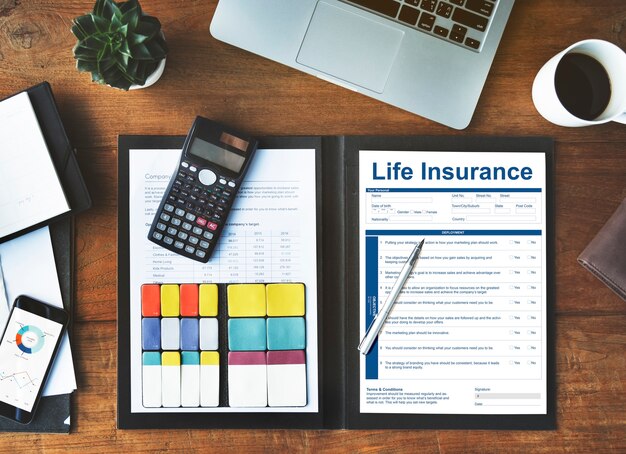 life-insurance-policy-terms-use-concept_53876-125102